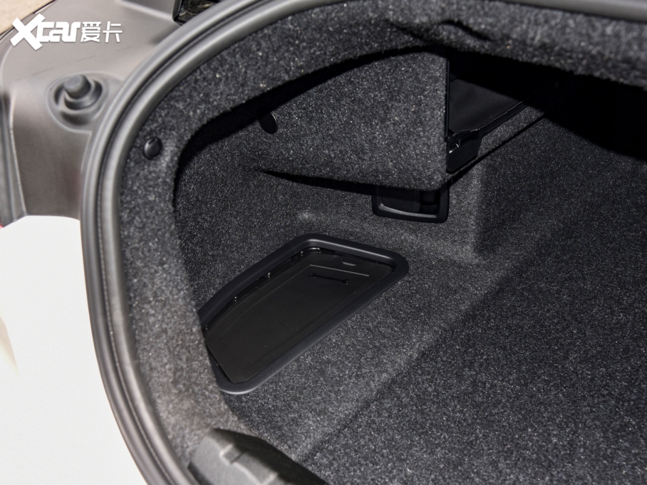 2022R4ϵ 425i M\b