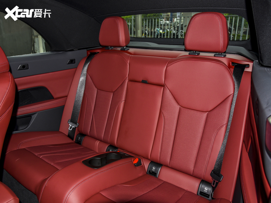 2022R4ϵ 425i M\b