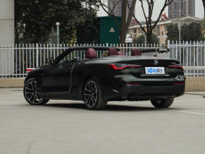 2022款430i 敞篷M运动曜夜套装 整体外观