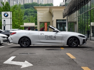 2022款425i 敞篷M运动套装 整体外观