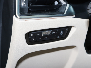 2022Ŀ 425i M\ҹb п؅^