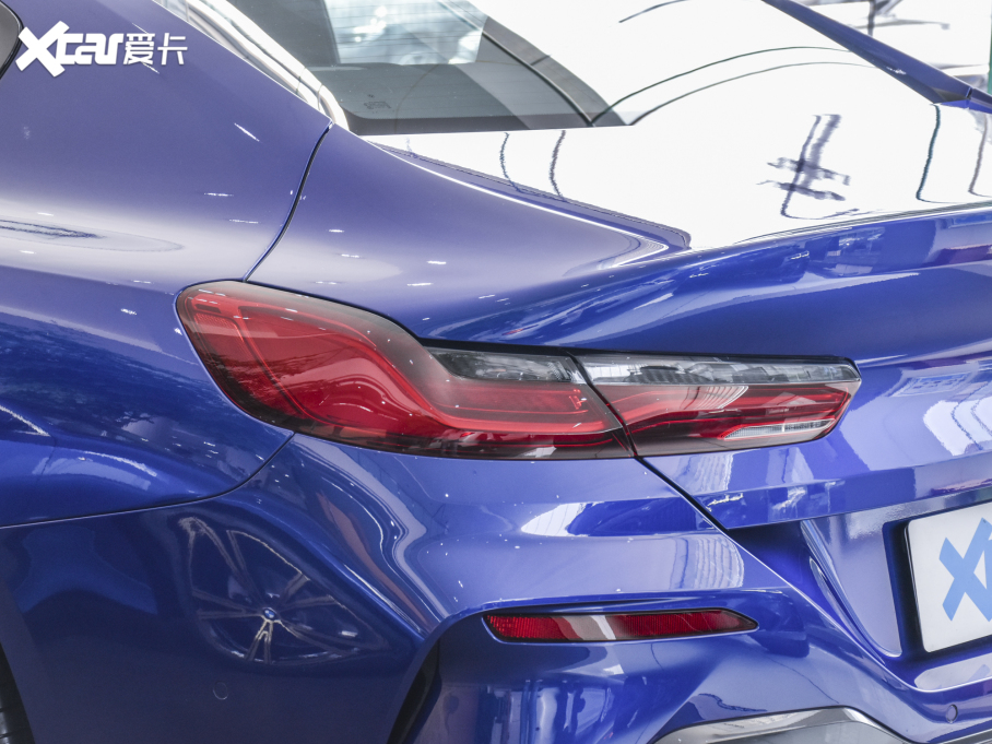 2021R8ϵT Ŀ 840i TI܇ M\b