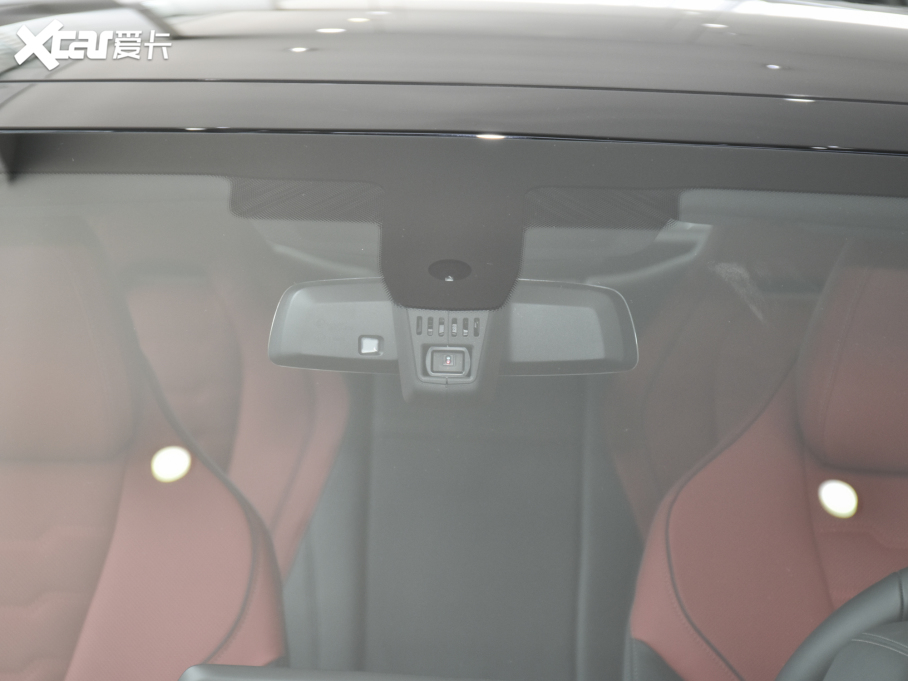 2021R8ϵT Ŀ 840i TI܇ M\b