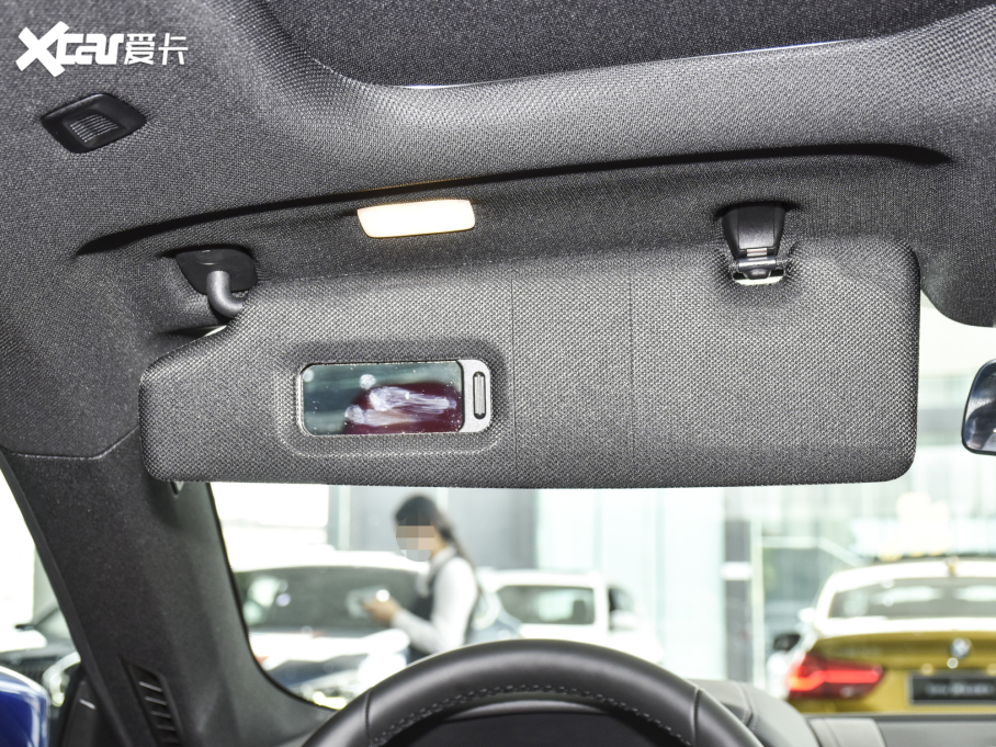 2021R8ϵT Ŀ 840i TI܇ M\b