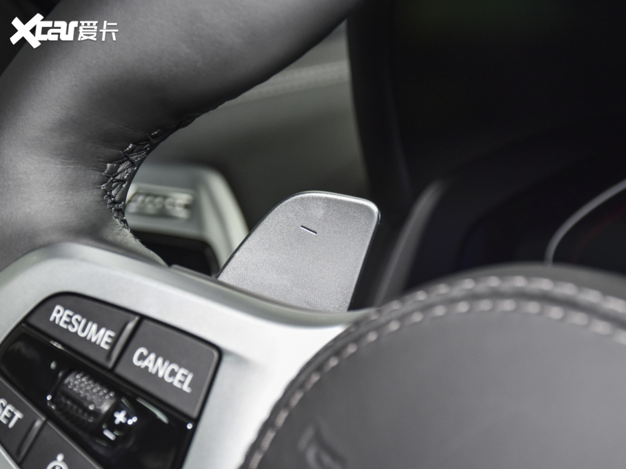 2021��R8ϵ���T �Ŀ� 840i ���T�I܇�� M�\�����b