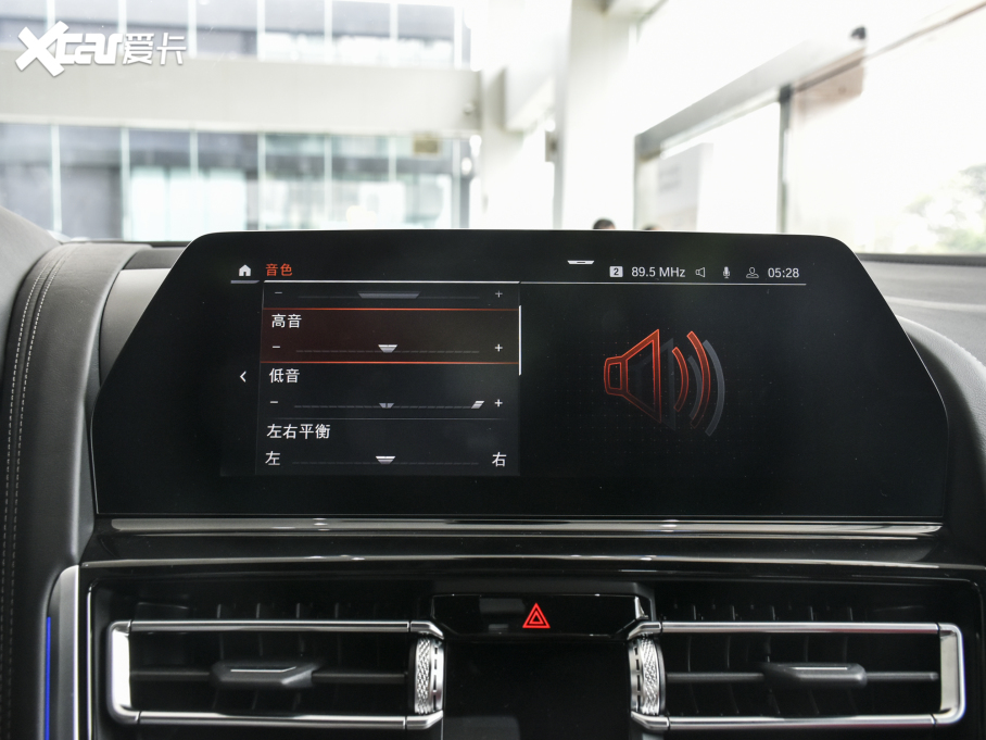 2021R8ϵT Ŀ 840i TI܇ M\b