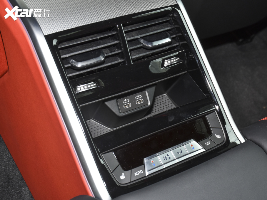 2021��R8ϵ���T �Ŀ� 840i ���T�I܇�� M�\(y��n)��(d��ng)���b