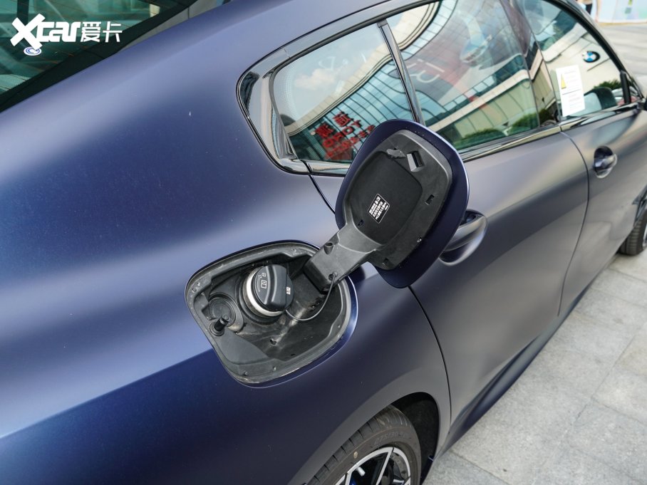 2022R8ϵT 840i TI܇ M\b