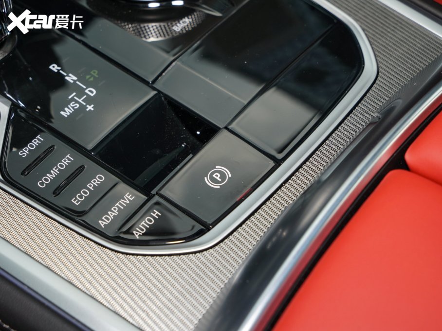 2022R8ϵT 840i TI܇ M\b