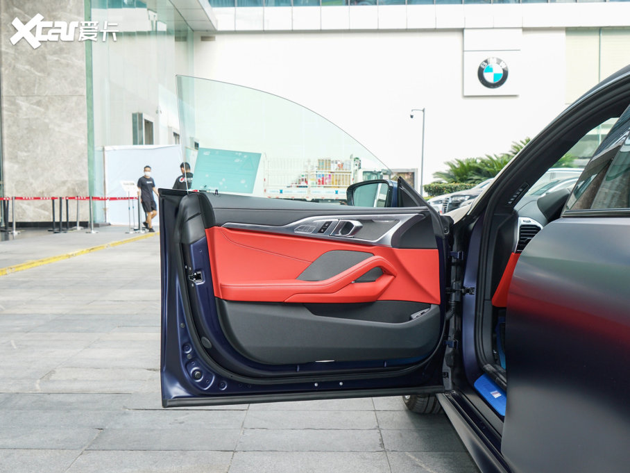 2022R8ϵT 840i TI܇ M\b