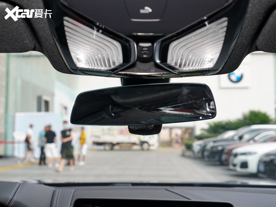 2022R8ϵT 840i TI܇ M\b