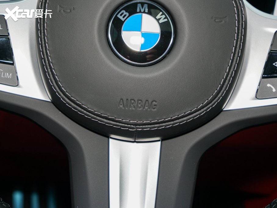 2022R8ϵT 840i TI܇ M\b