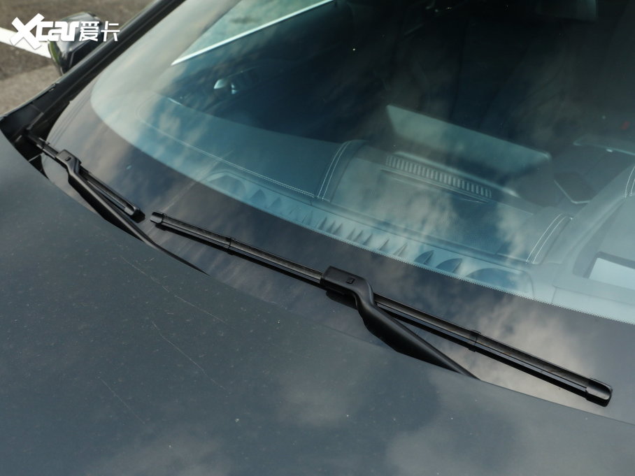 2022R8ϵT 840i xDrive TI܇ M\b