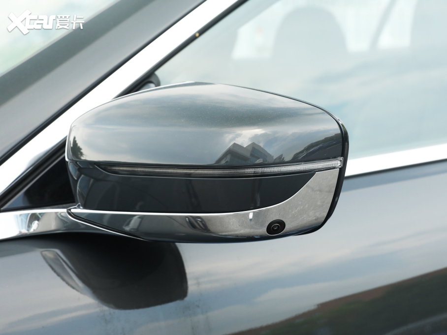 2022R8ϵT 840i xDrive TI܇ M\b