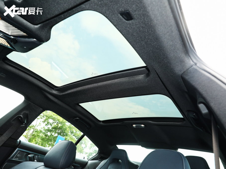 2022R8ϵT 840i xDrive TI܇ M\b