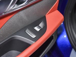 2021Ŀ 840i TI܇ M\b ܇ƅ^