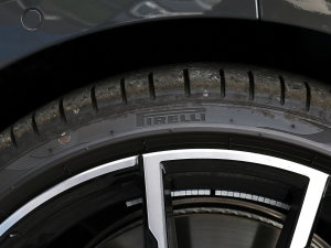 2022840i xDrive TI܇ M\b ݆̥Ʒ