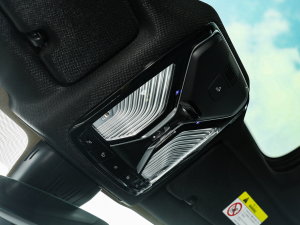 2022840i xDrive TI܇ M\b п؅^