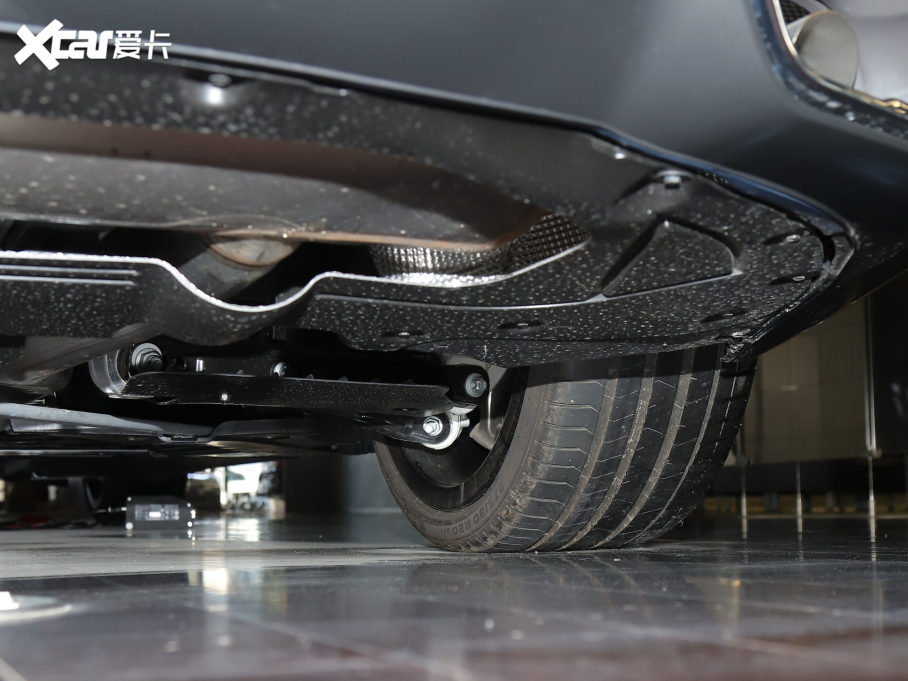 2021R8ϵ Ŀ 840i I܇ M\b