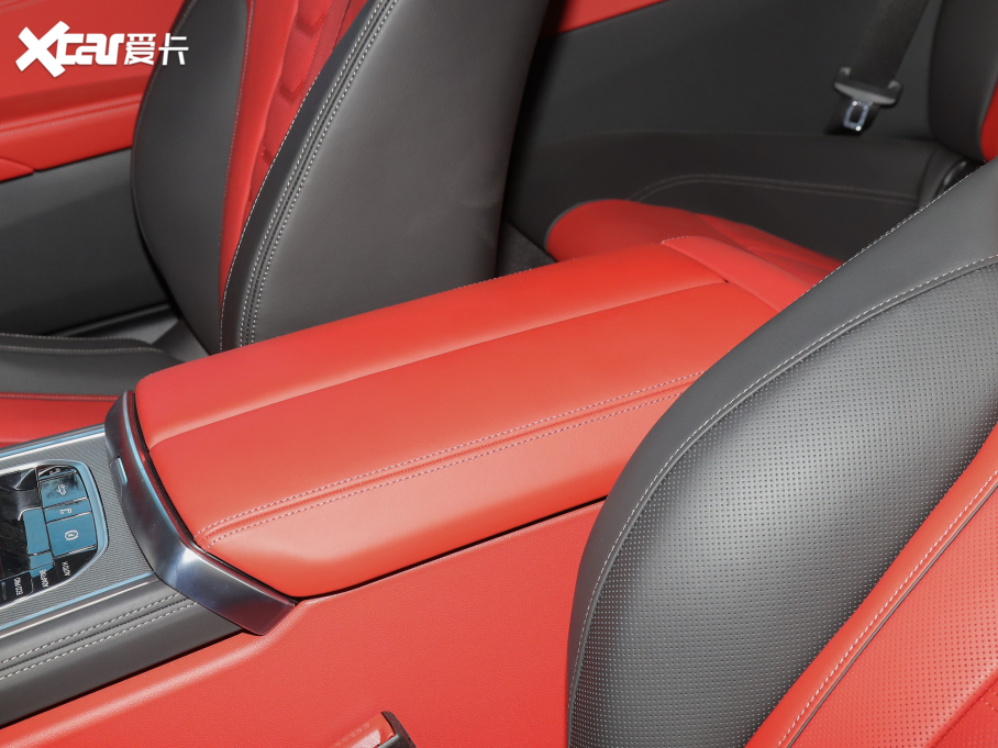 2021R8ϵ Ŀ 840i I܇ M\b