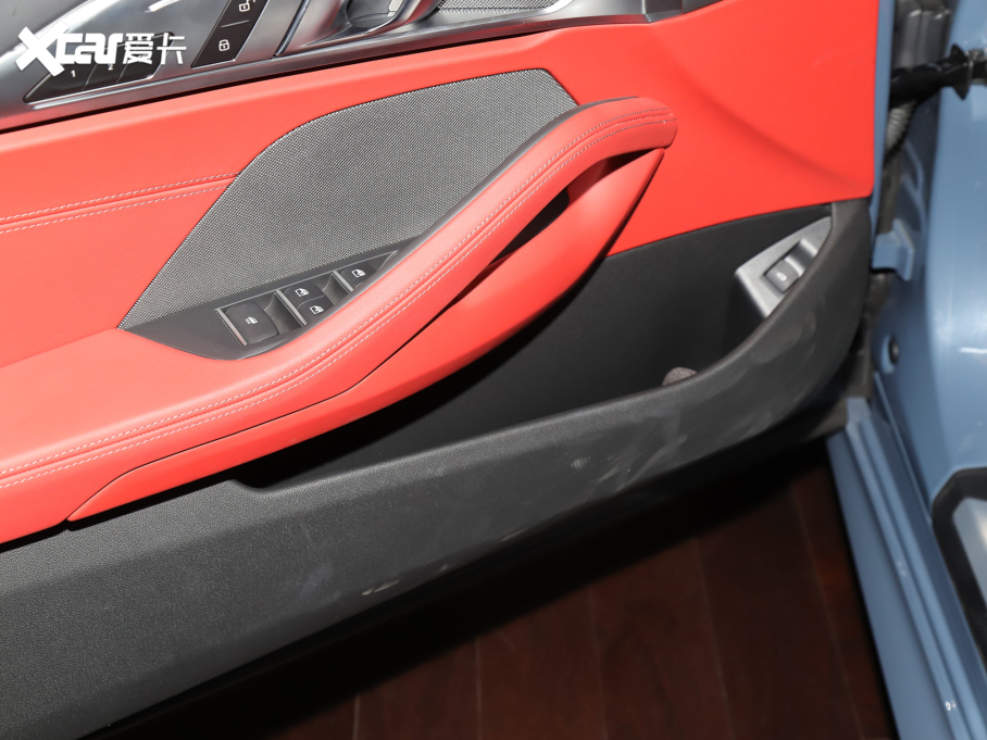 2021R8ϵ Ŀ 840i I܇ M\b