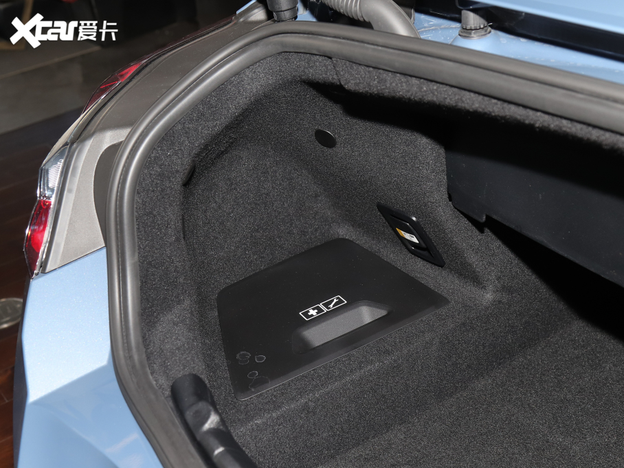 2021R8ϵ Ŀ 840i I܇ M\b