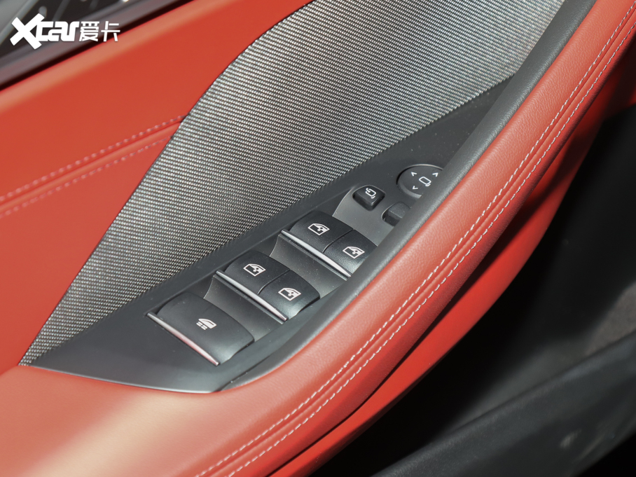 2021R8ϵ Ŀ 840i I܇ M\b