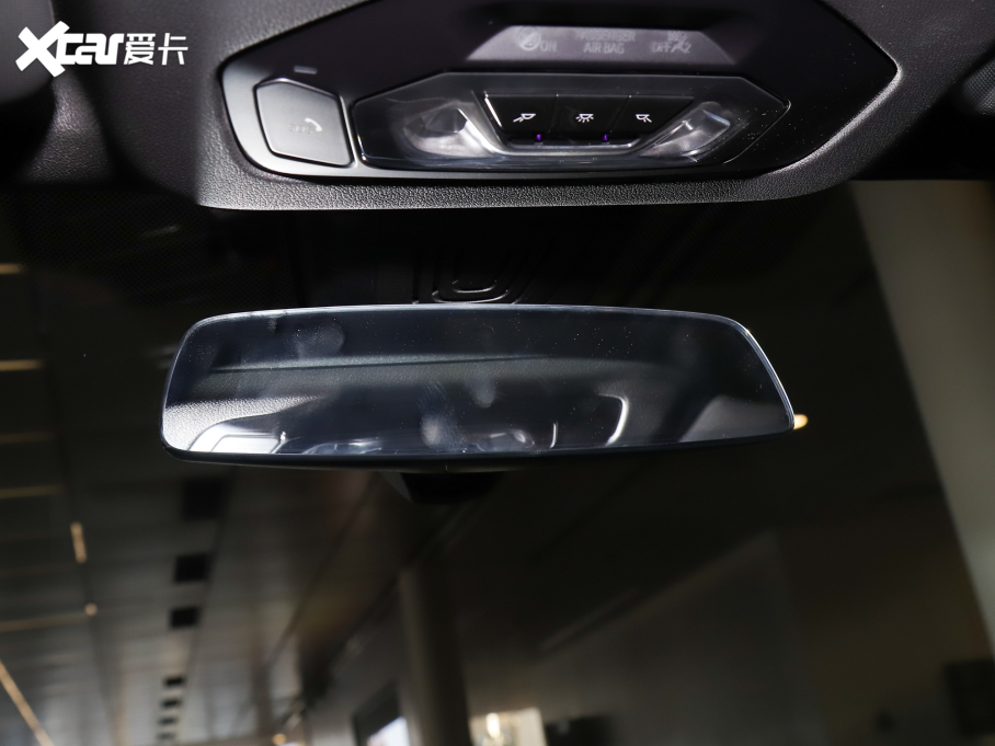 2021R8ϵ Ŀ 840i I܇ M\b