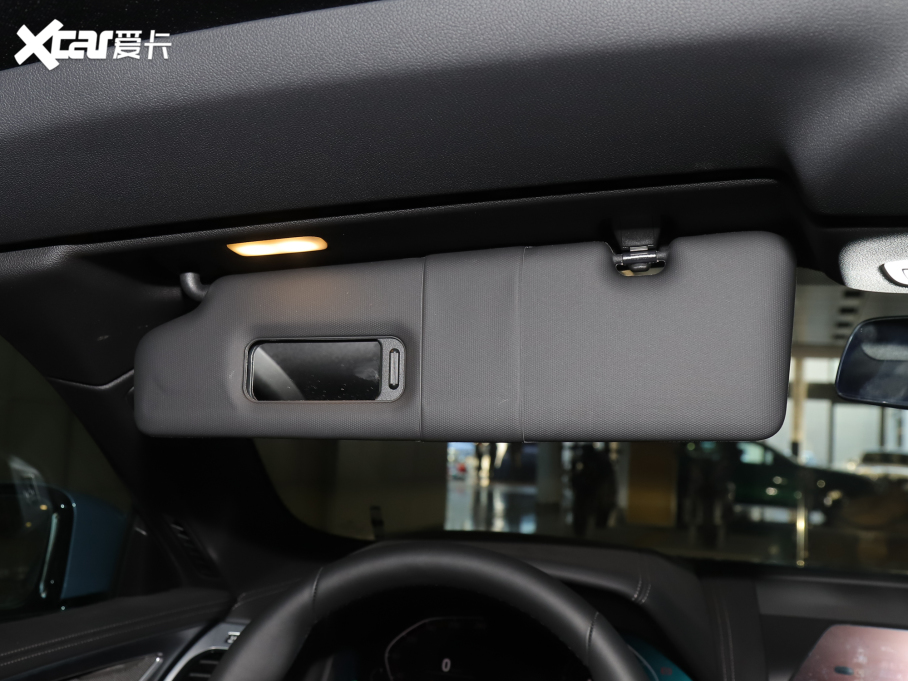 2021R8ϵ Ŀ 840i I܇ M\b