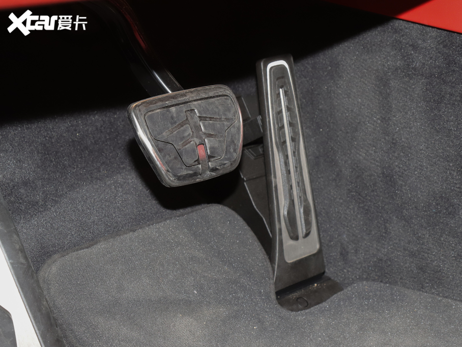 2021R8ϵ Ŀ 840i I܇ M\b