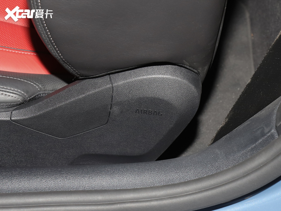 2021R8ϵ Ŀ 840i I܇ M\(yn)(dng)b