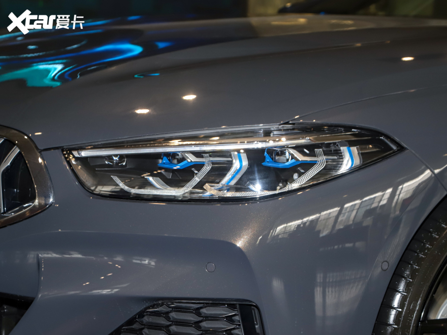 2021R8ϵ Ŀ 840i pTI܇ M\b