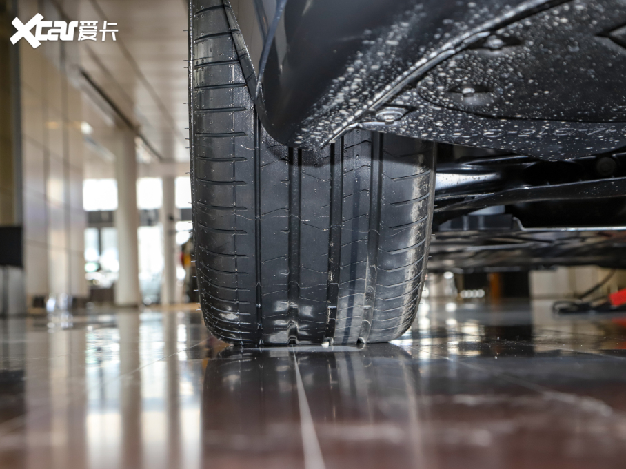 2021R8ϵ Ŀ 840i pTI܇ M\b