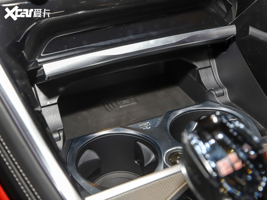 2021R8ϵ Ŀ 840i pTI܇ M\b