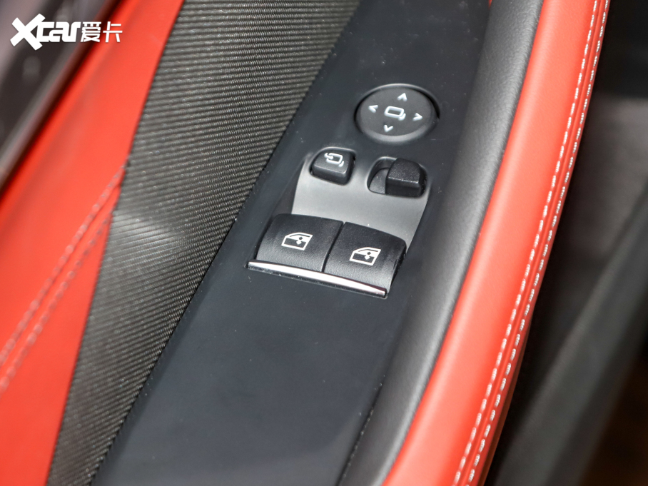 2021R8ϵ Ŀ 840i pTI܇ M\b