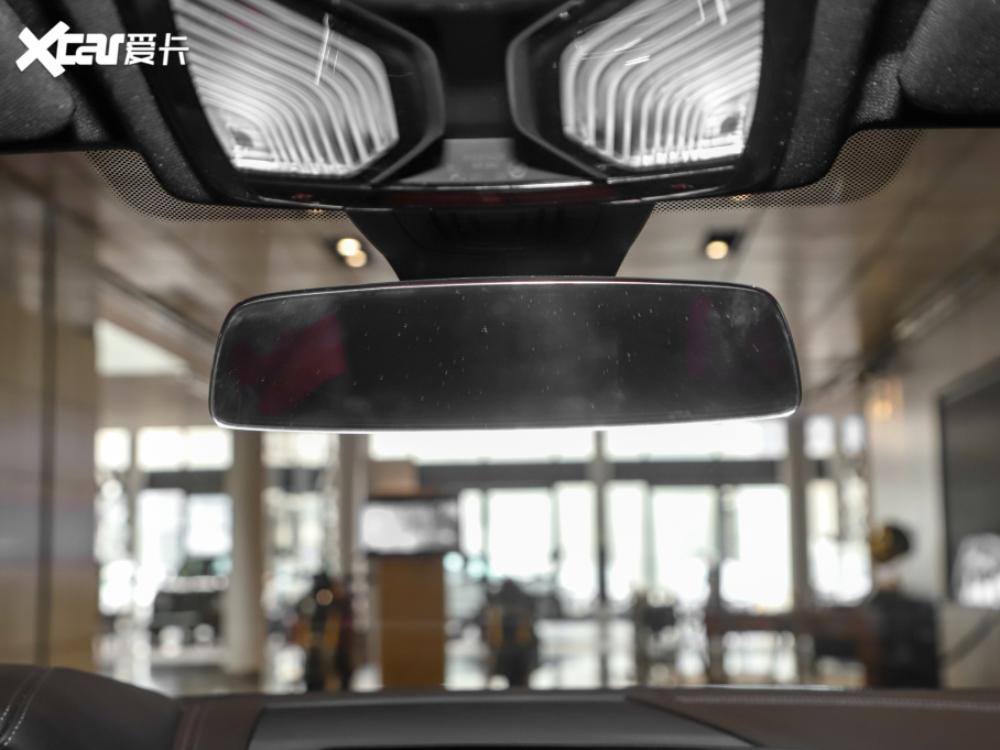 2021R8ϵ Ŀ 840i pTI܇ M\b