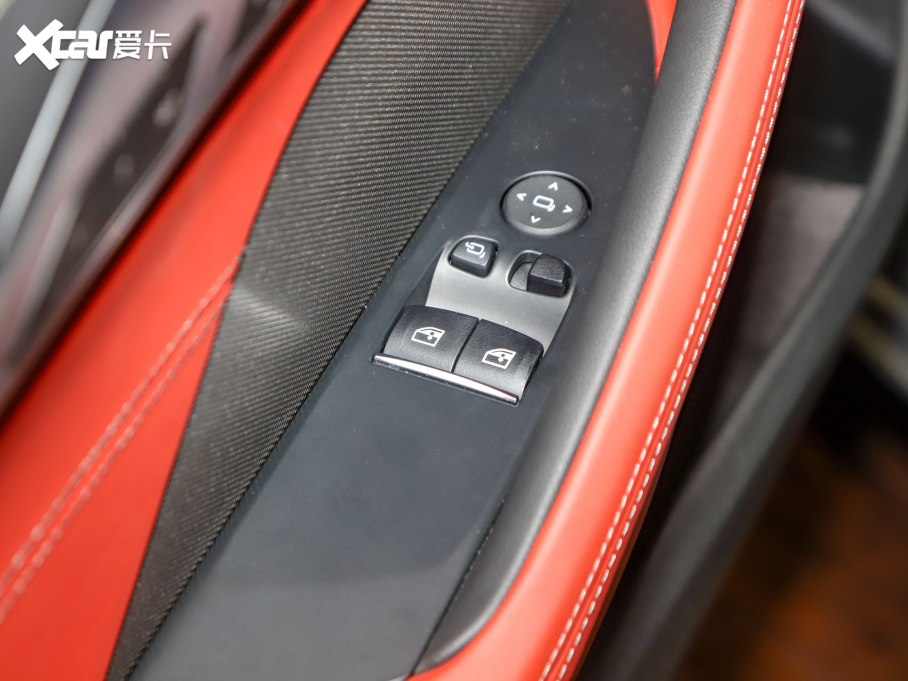 2021R8ϵ Ŀ 840i pTI܇ M\b