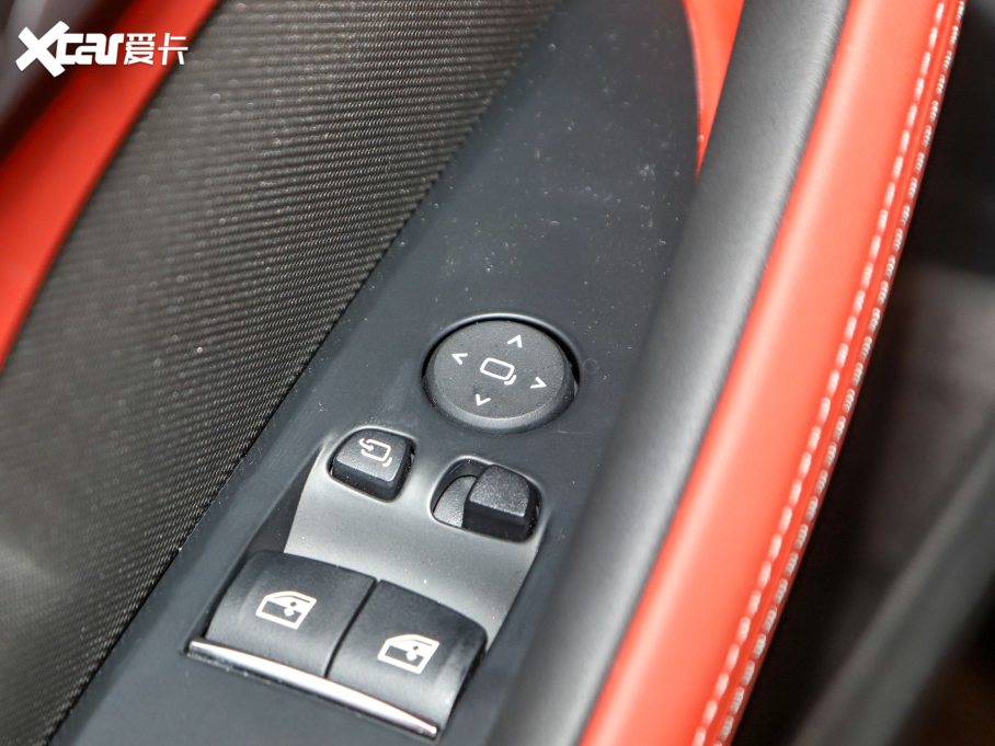 2021R8ϵ Ŀ 840i pTI܇ M\b