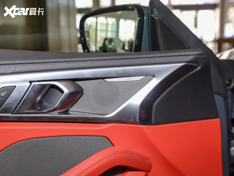 2021R8ϵ Ŀ 840i pTI܇ M\b