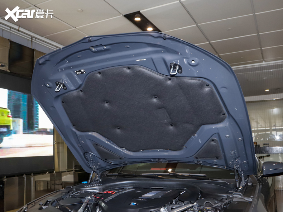 2021R8ϵ Ŀ 840i pTI܇ M\b