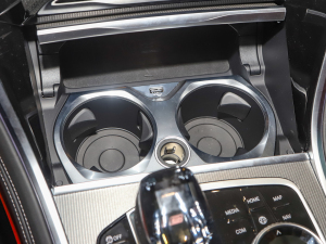 2021Ŀ 840i pTI܇ M\b ǰű