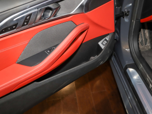 2021Ŀ 840i pTI܇ M\b ǰTg