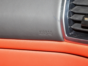 2021Ŀ 840i pTI܇ M\b п؅^