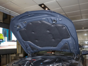 2021Ŀ 840i pT(mn)I܇(ch) M\(yn)(dng)b l(f)(dng)C(j)œ