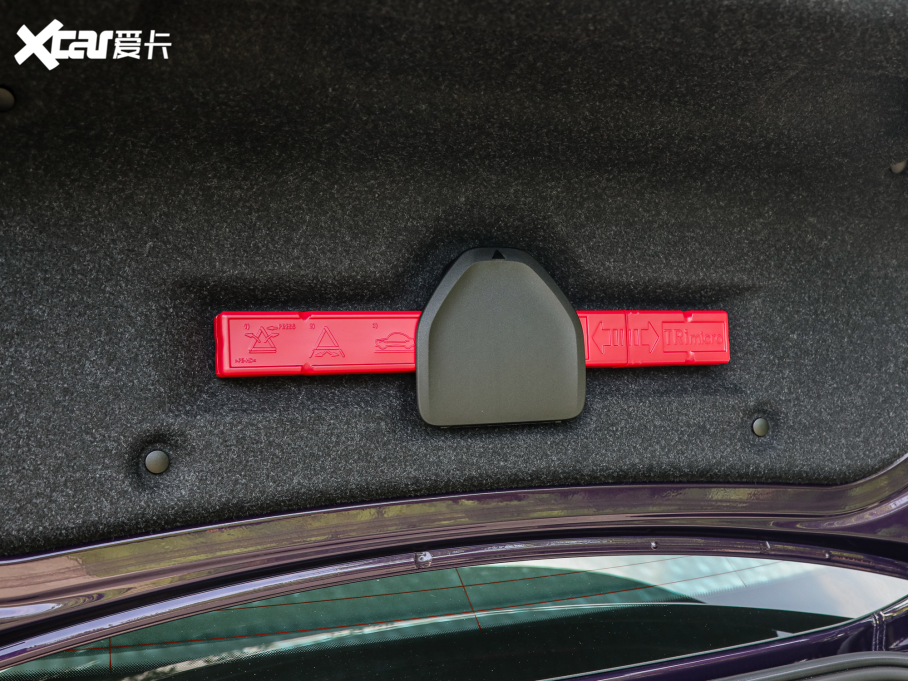 2022R2ϵpT 225i M\ҹb