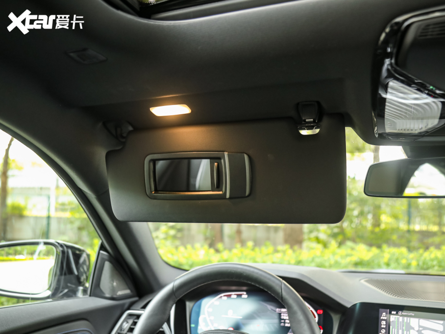 2022R2ϵpT 225i M\ҹb