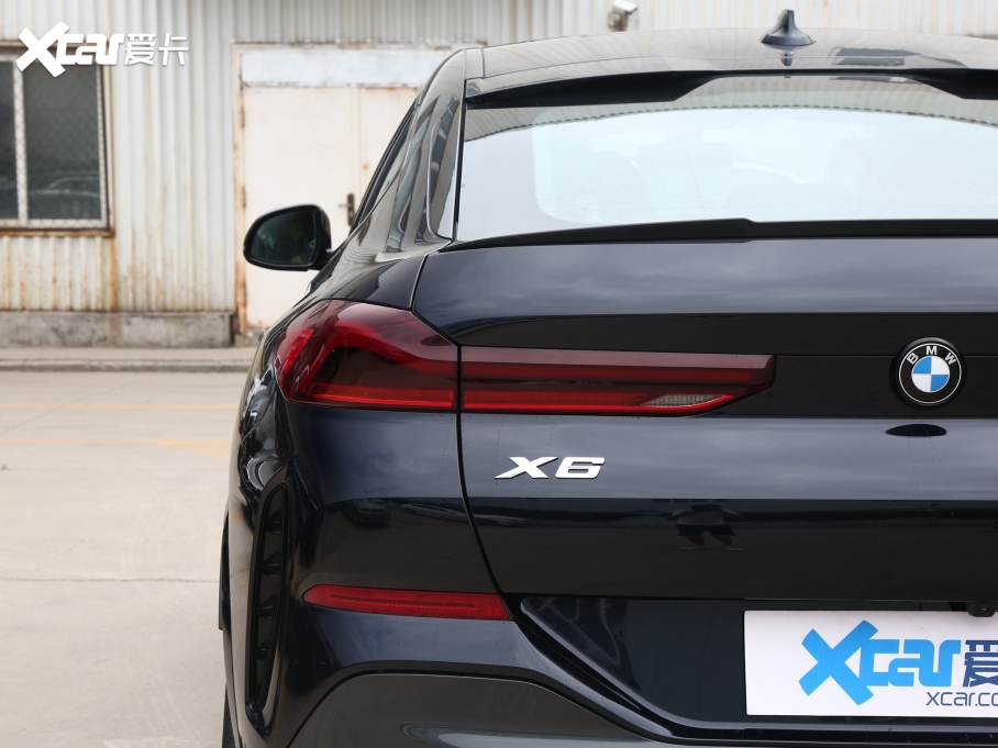 2022RX6 Ŀ xDrive40i  M\b