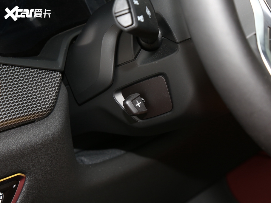 2022RX6 Ŀ xDrive40i  M\b