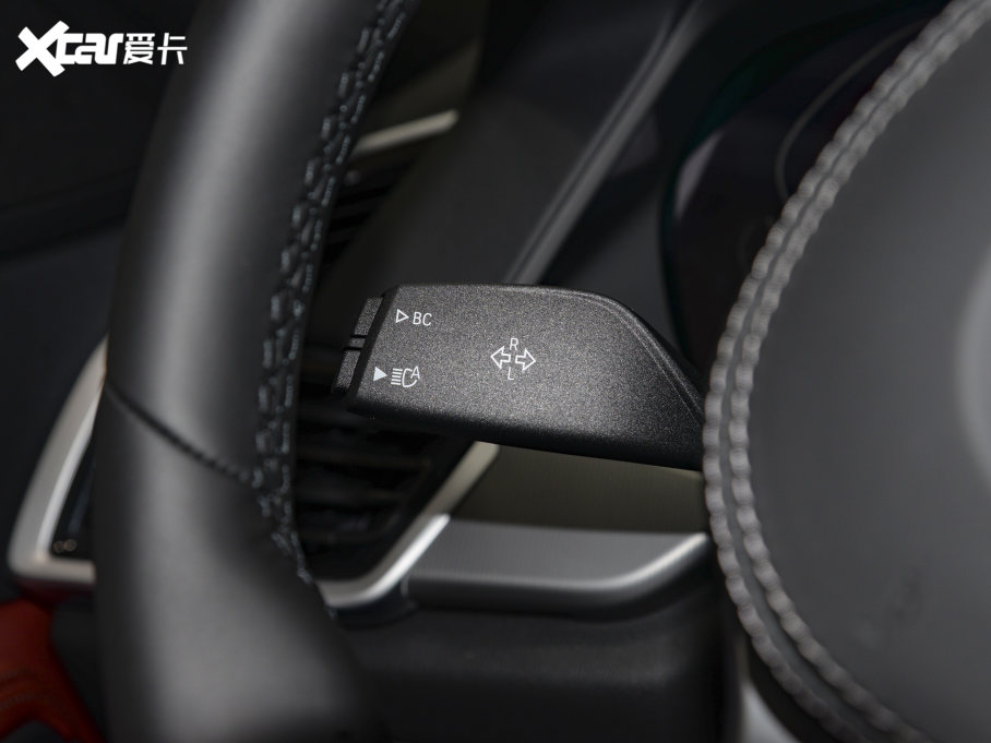 2022RX6 Ŀ xDrive30i M\b