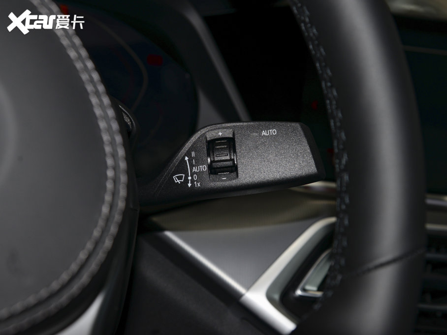 2022RX6 Ŀ xDrive30i M\b